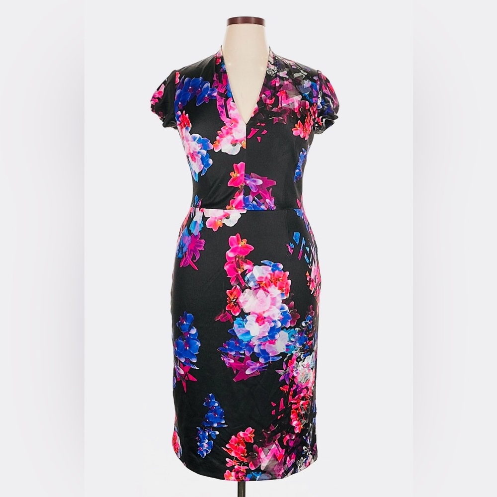 Betsey Johnson Black Floral Stretch Sheath Dress sz 6